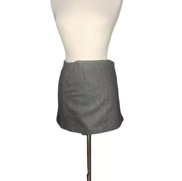 Express World Brand 3/4 Mini Skirt Gray Wrap Wool Blend. Dimensions wais… - Picture 1 of 5